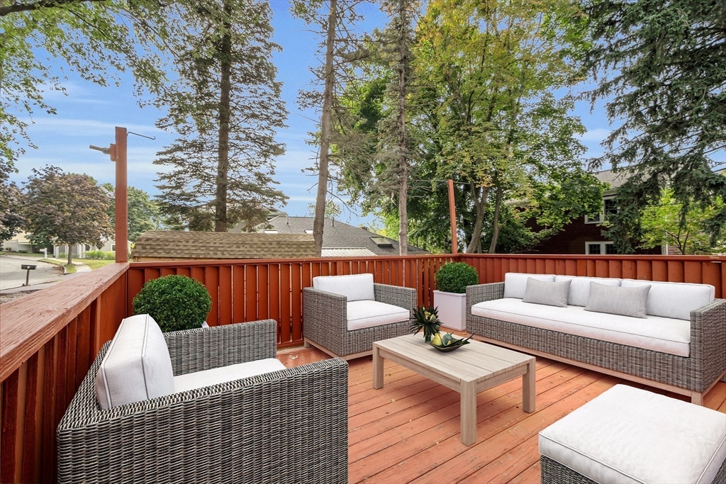 52 Winthrop Avenue