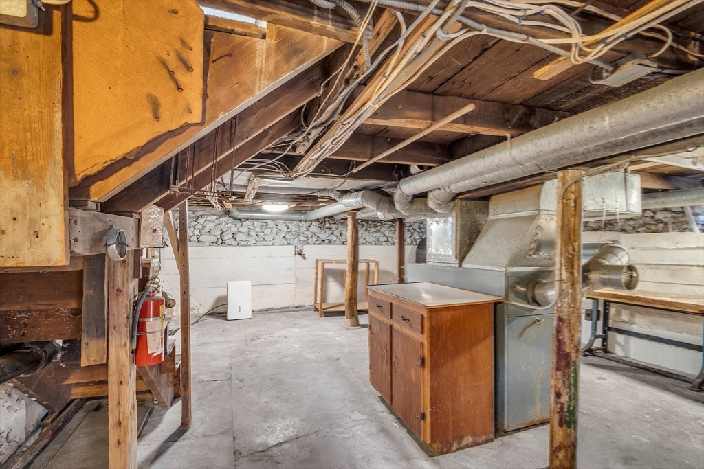52 Winthrop Avenue