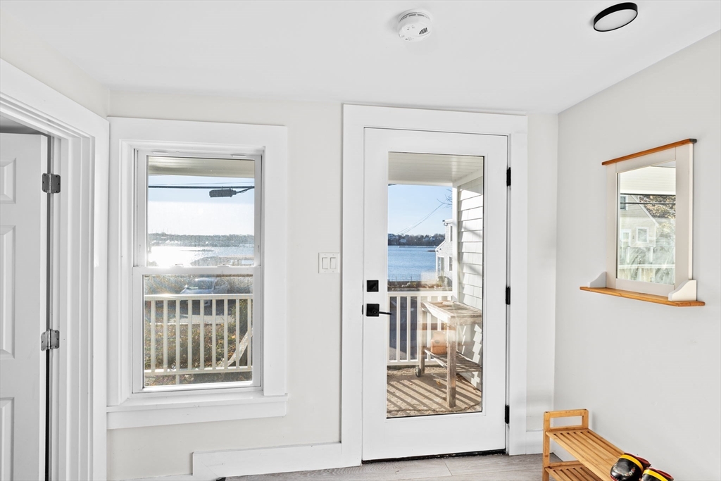 30 Bay St
