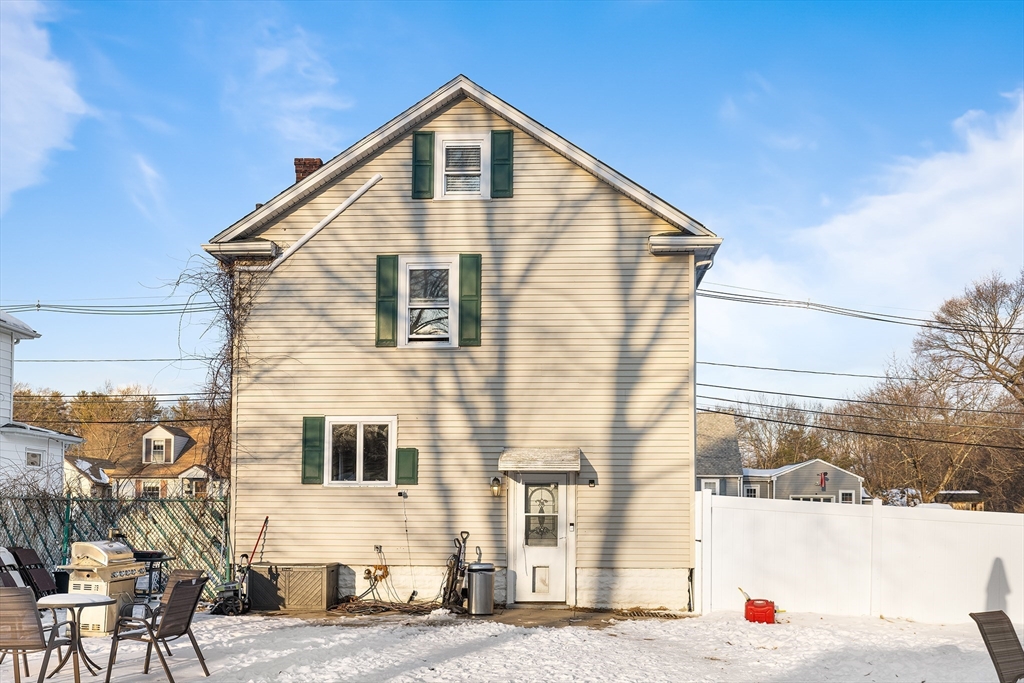 36 Poole St