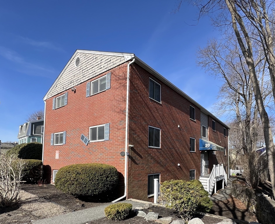 20 Lovett St # 3