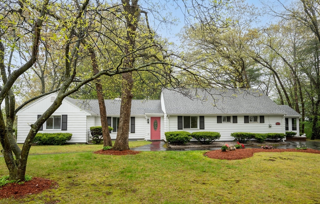 12 Arthur Woods Avenue