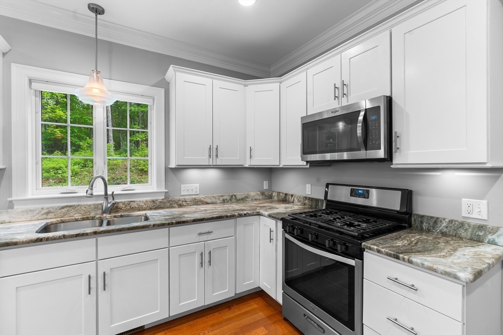 105 Louise Dr