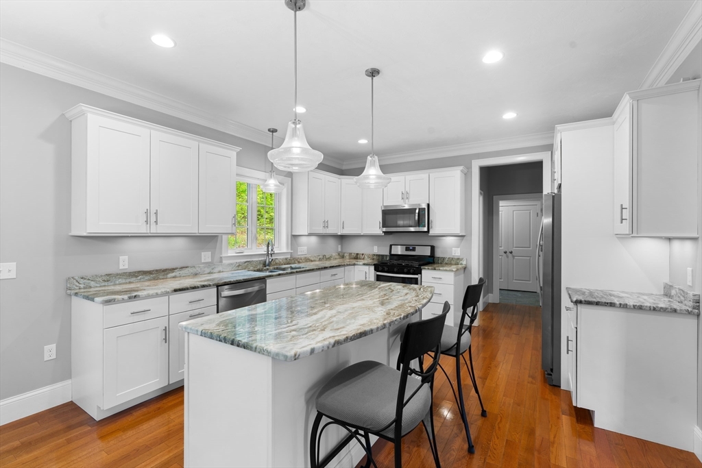 105 Louise Dr