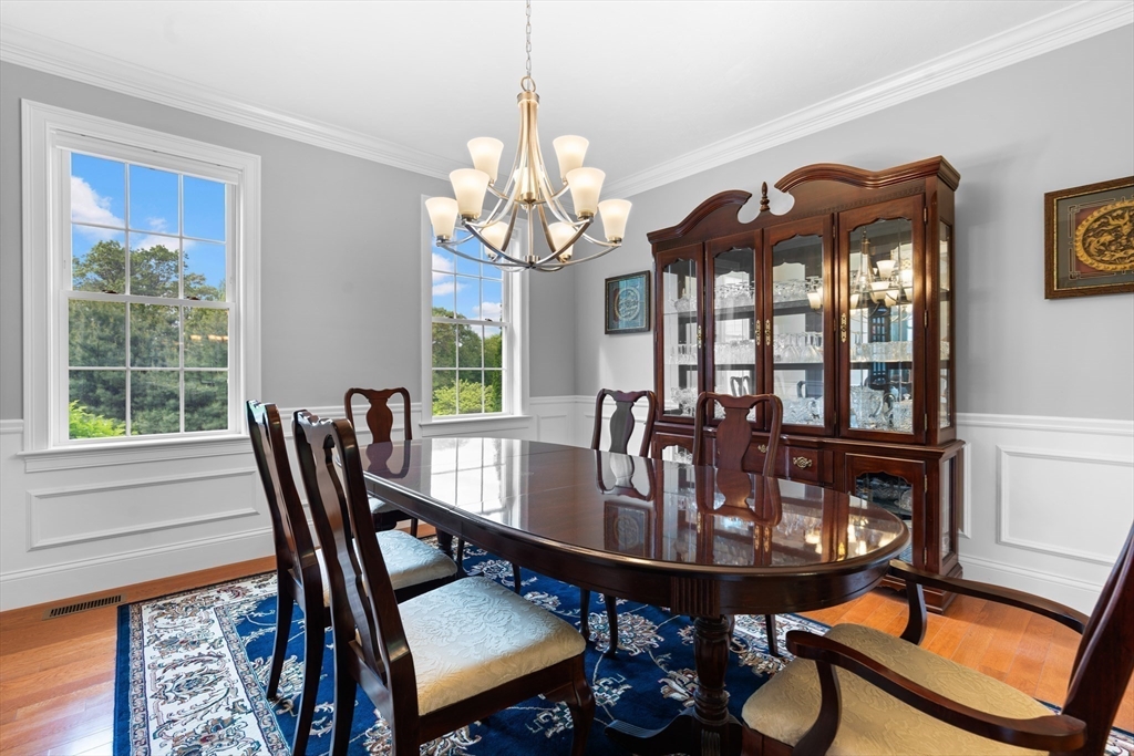 105 Louise Dr