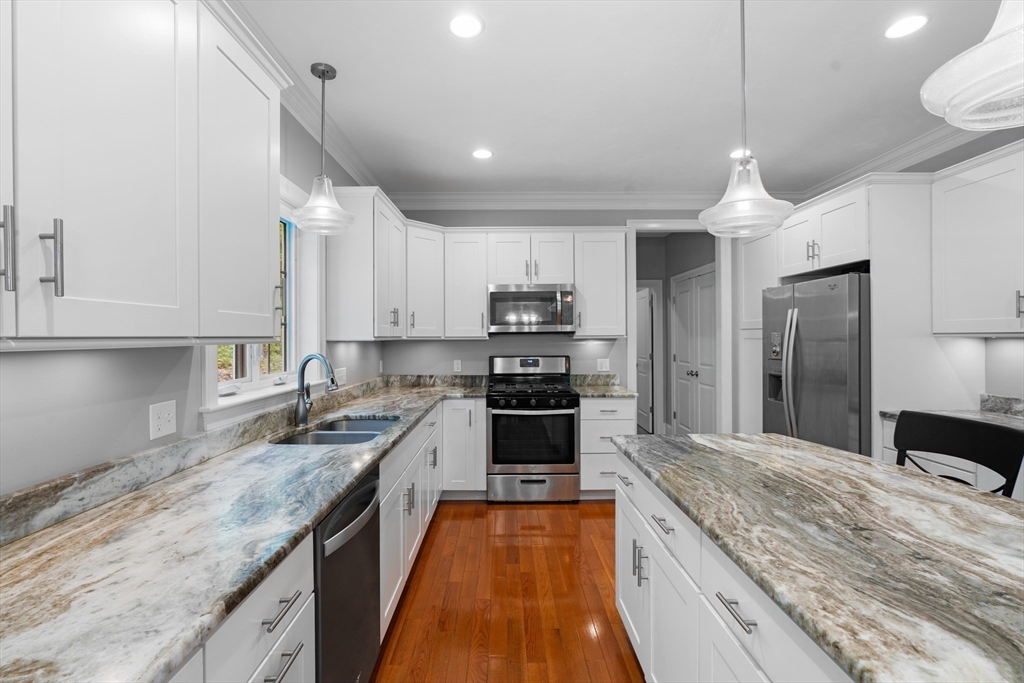 105 Louise Dr