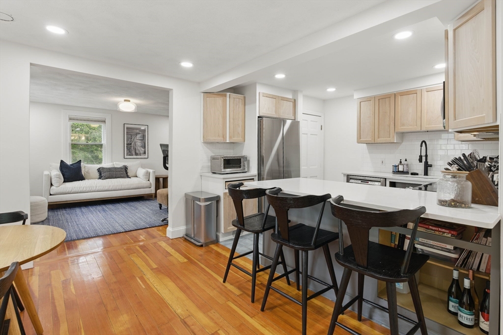 62-64 Lincoln Ave