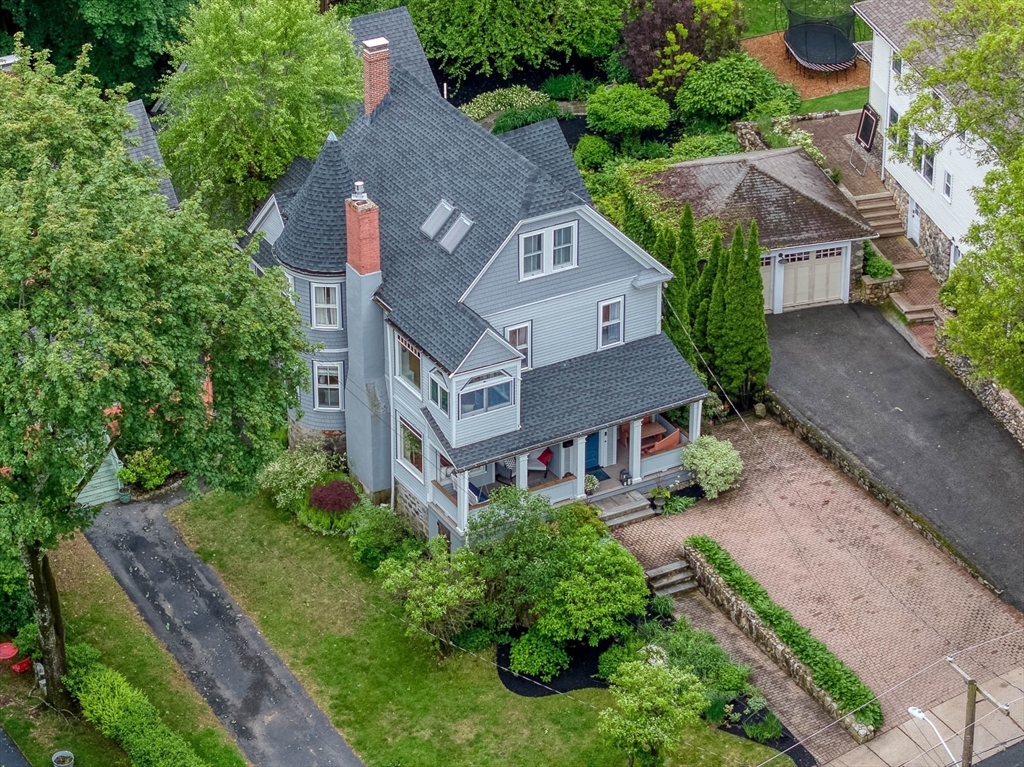 16 Warwick Road