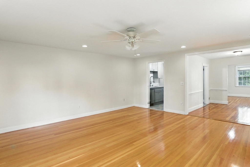 62 Lincoln Ave # 62