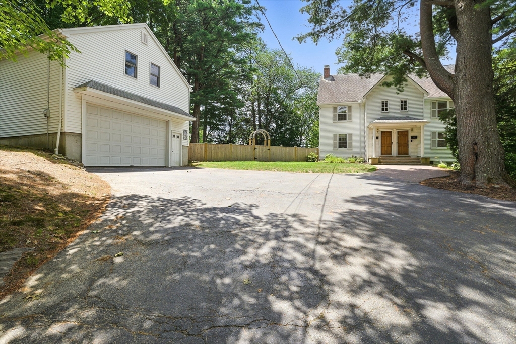 62 Lincoln Ave # 62