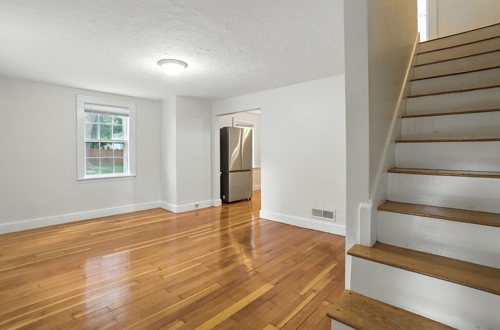 62 Lincoln Ave # 62
