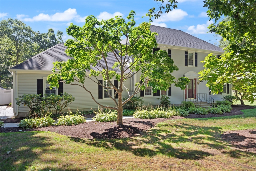 9 Bogastow Circle