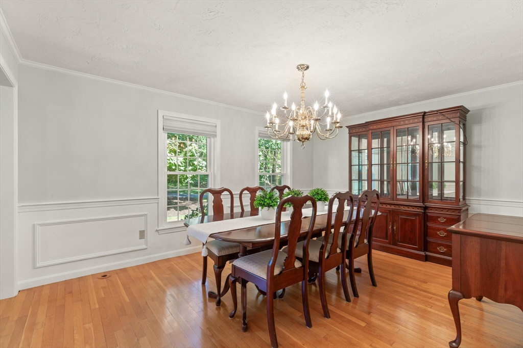 9 Bogastow Circle