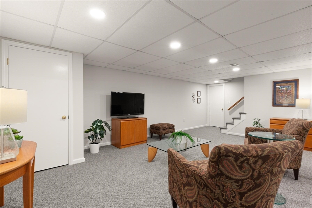 67 Bridle Path