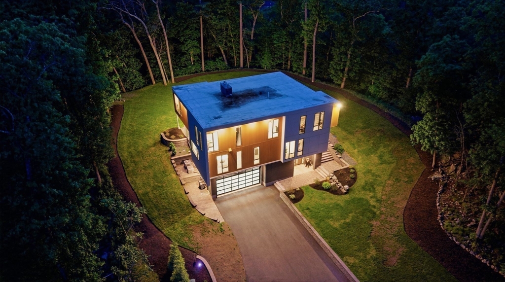 20 Dogwood Ln