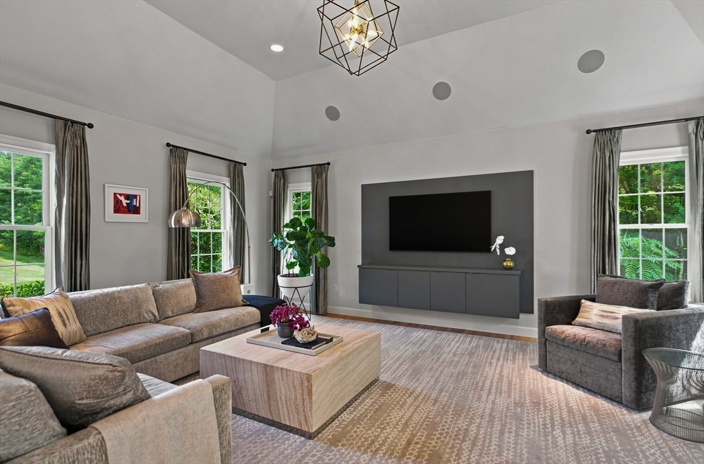 4 Croswell Corner