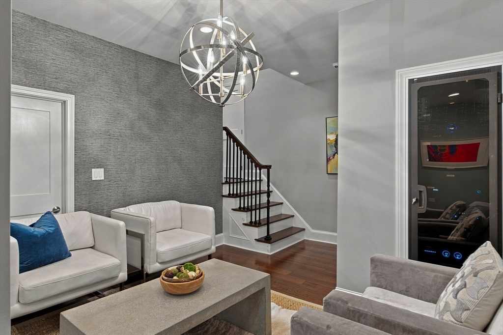 4 Croswell Corner