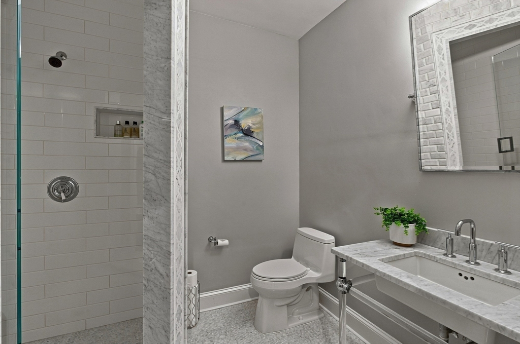 4 Croswell Corner