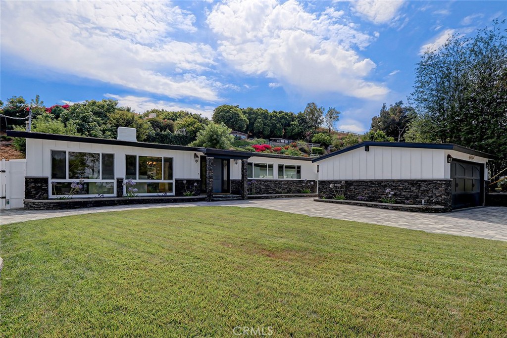 27803 Conestoga Drive