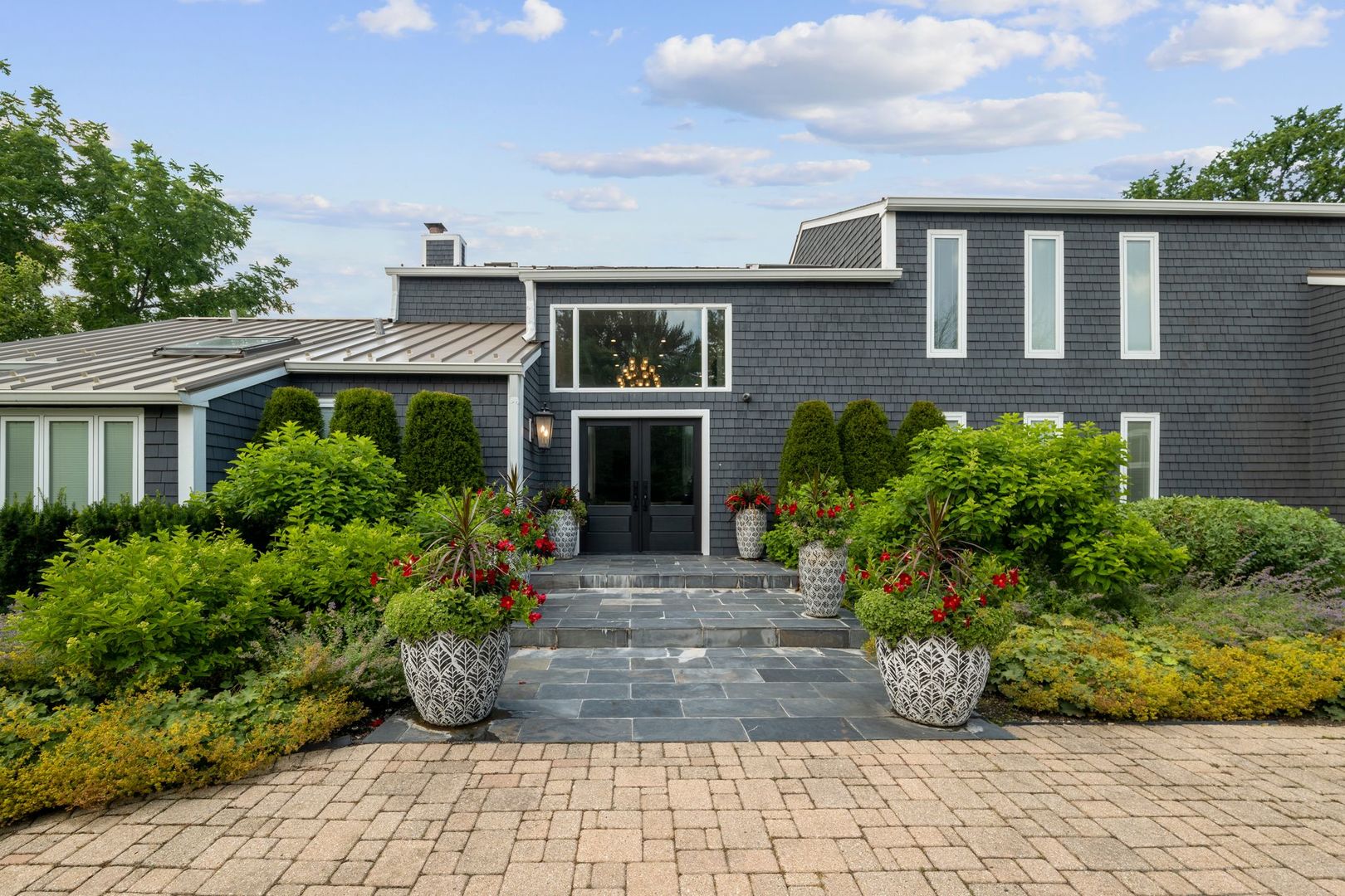620 W Old Elm Road