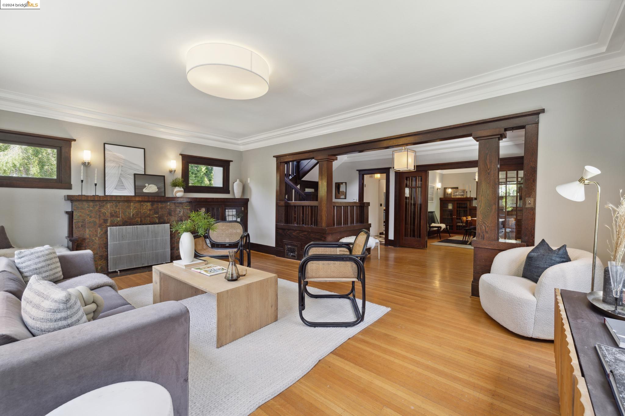 360 Van Buren Ave