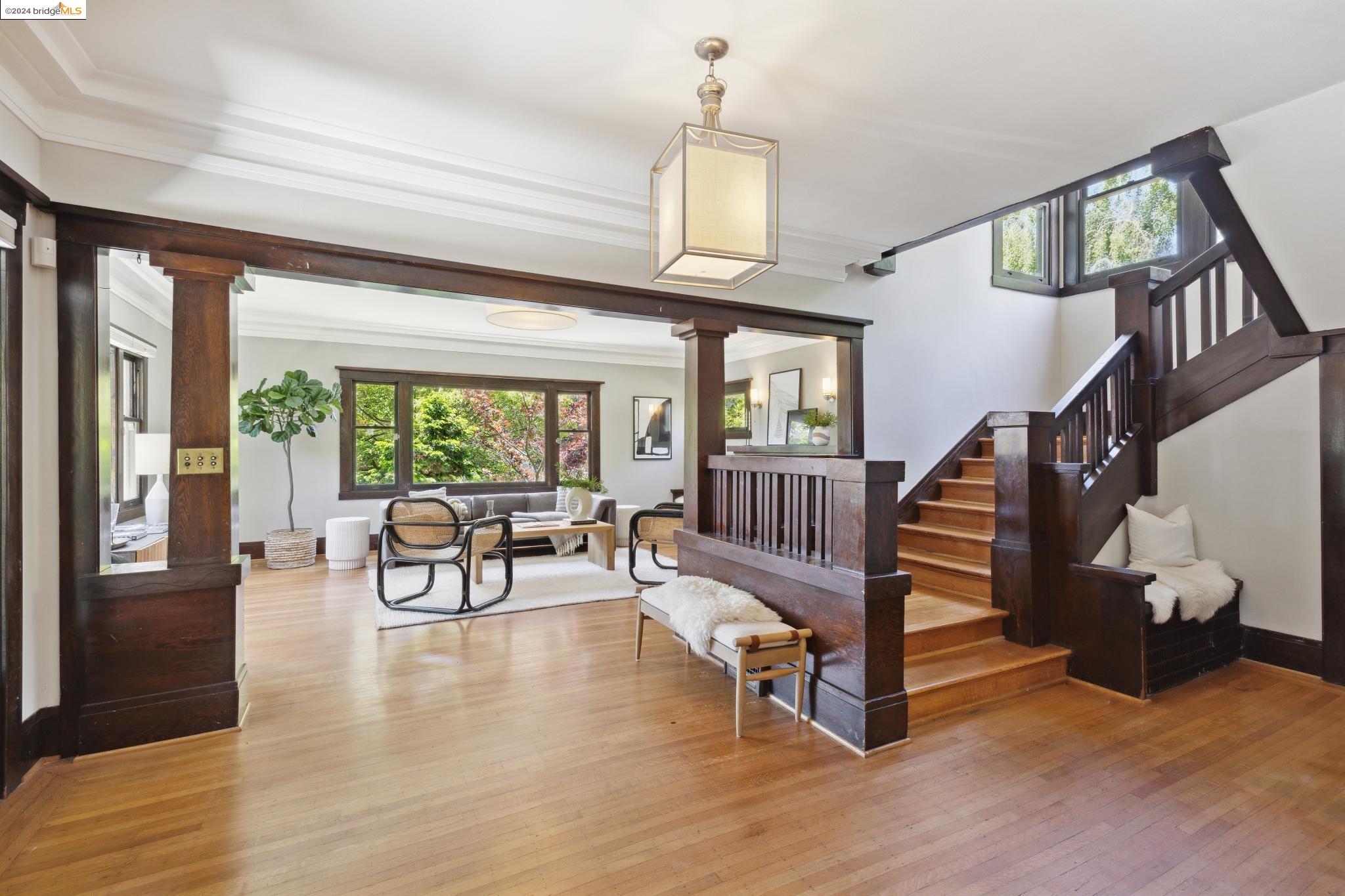360 Van Buren Ave