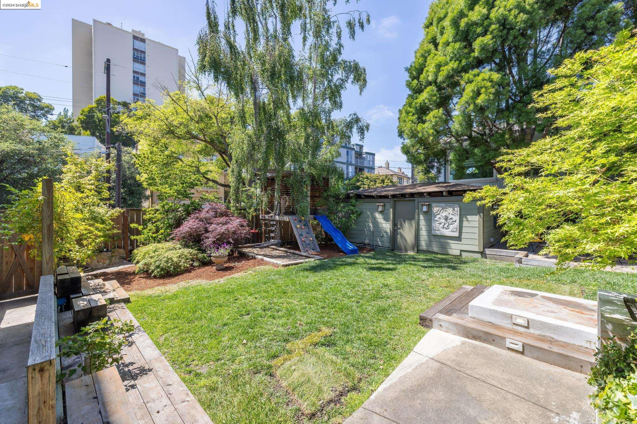 360 Van Buren Ave