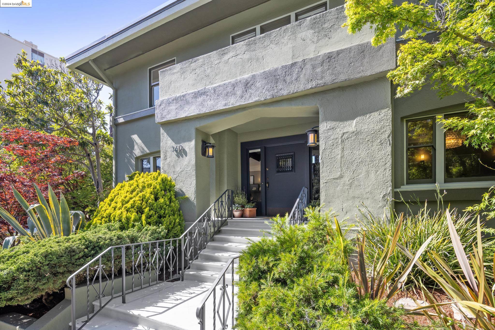 360 Van Buren Ave