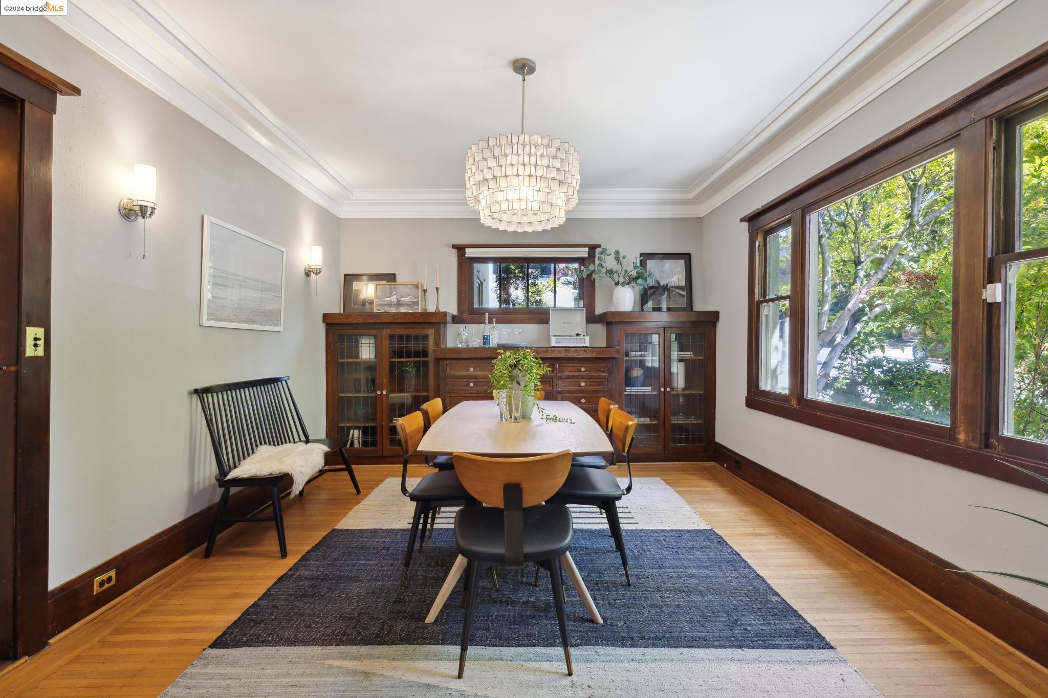 360 Van Buren Ave