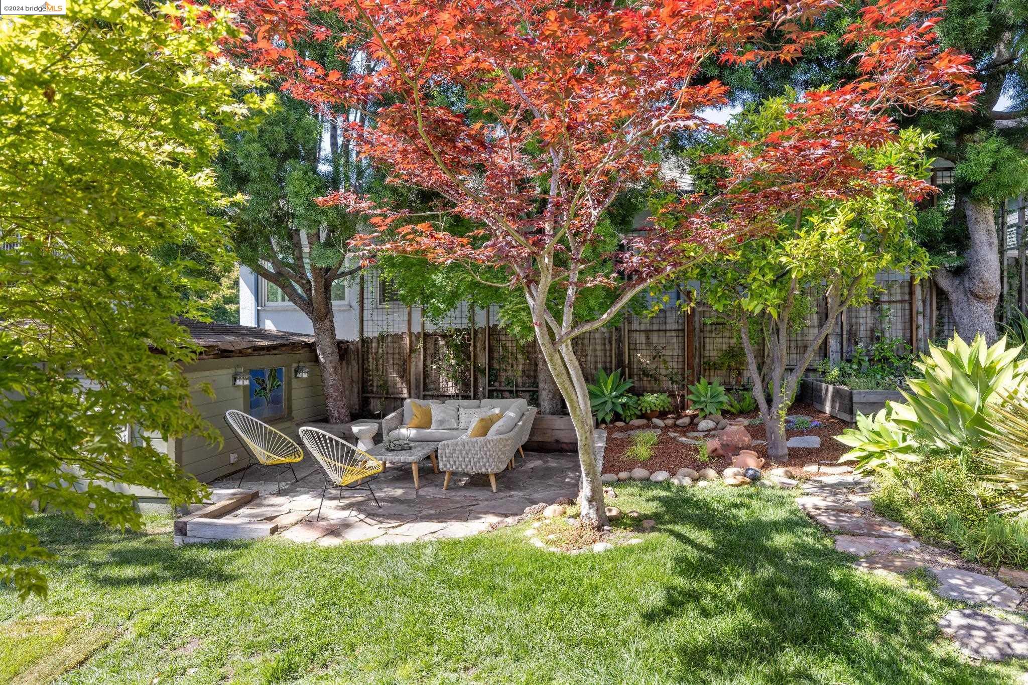 360 Van Buren Ave