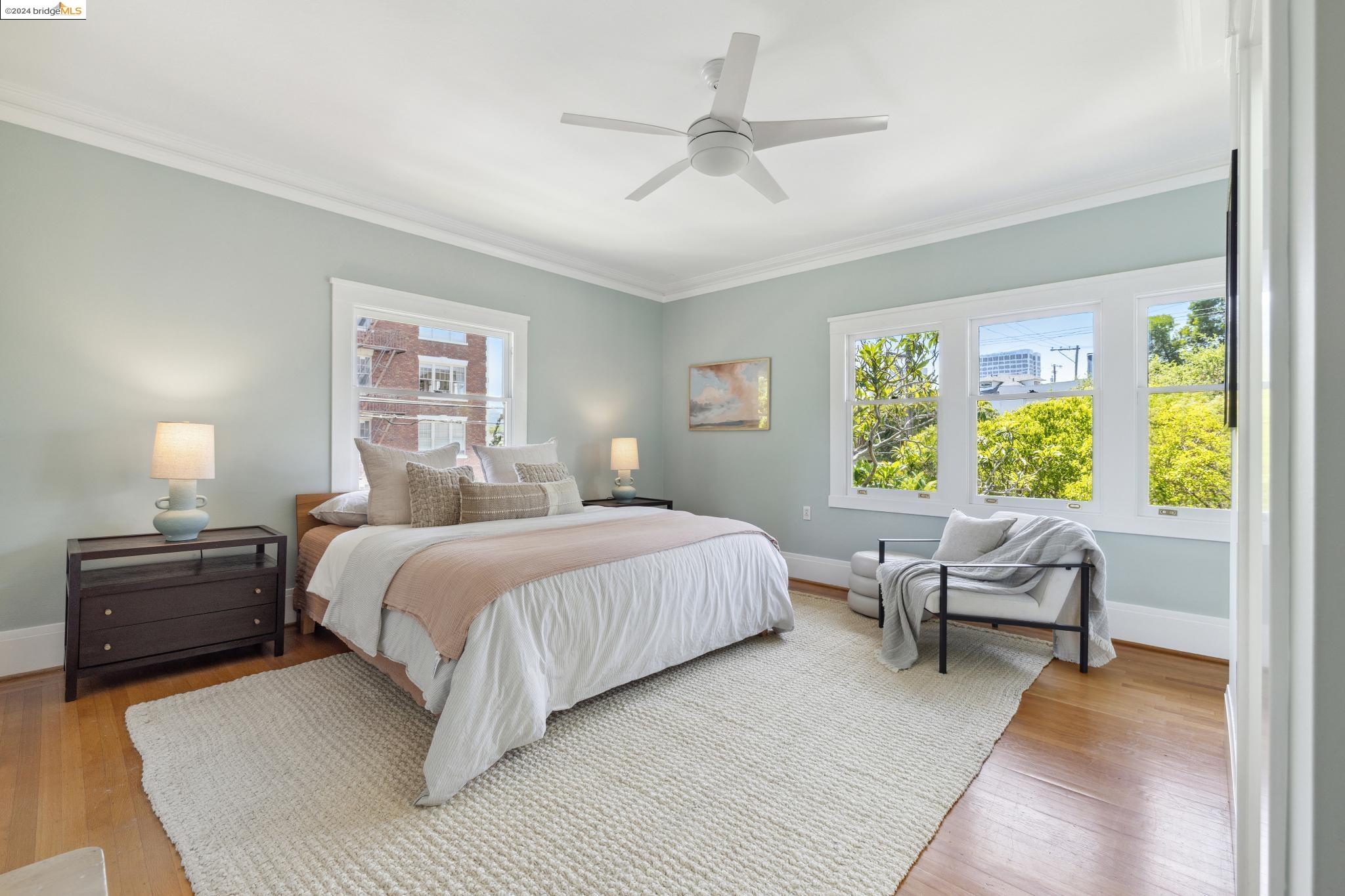 360 Van Buren Ave