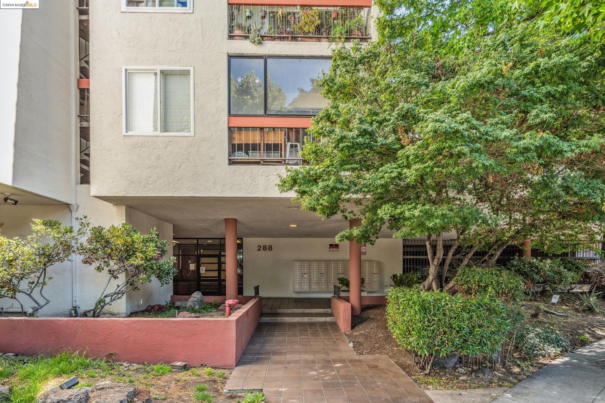 288 Whitmore St # 210