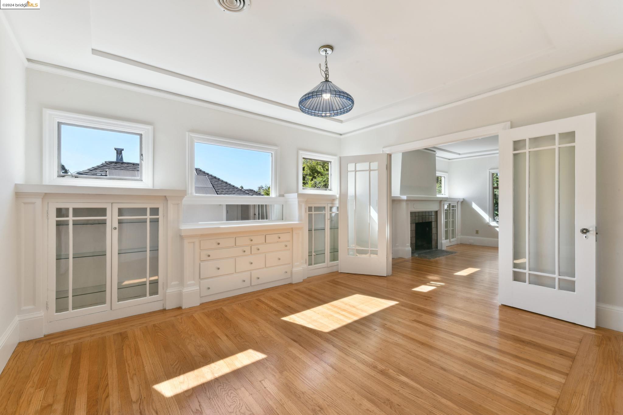 1311 Oxford St