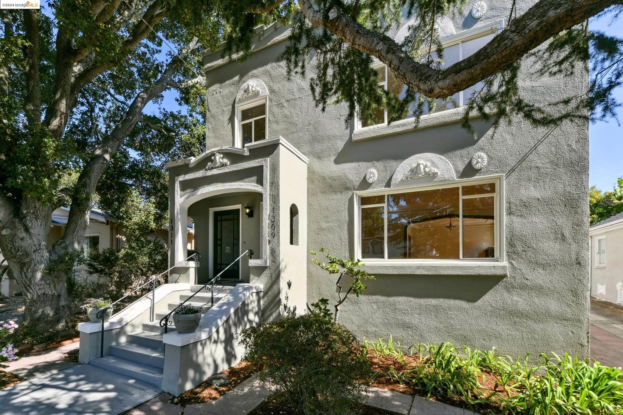 1311 Oxford St