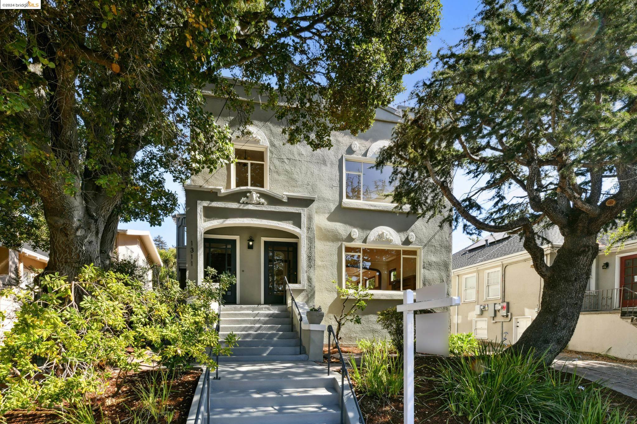 1311 Oxford St