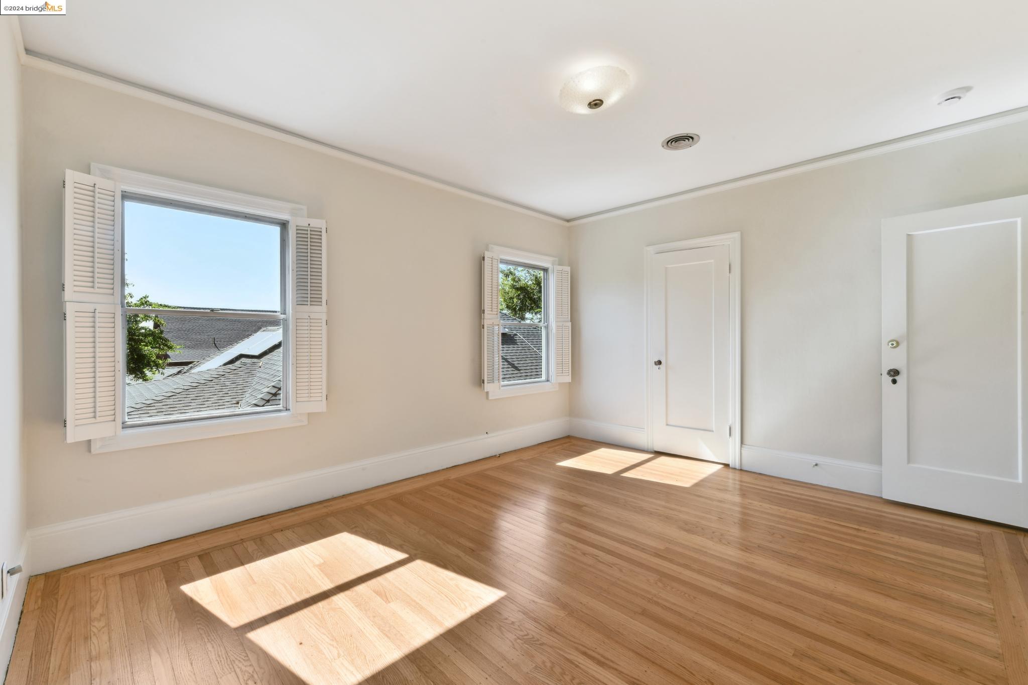 1311 Oxford St