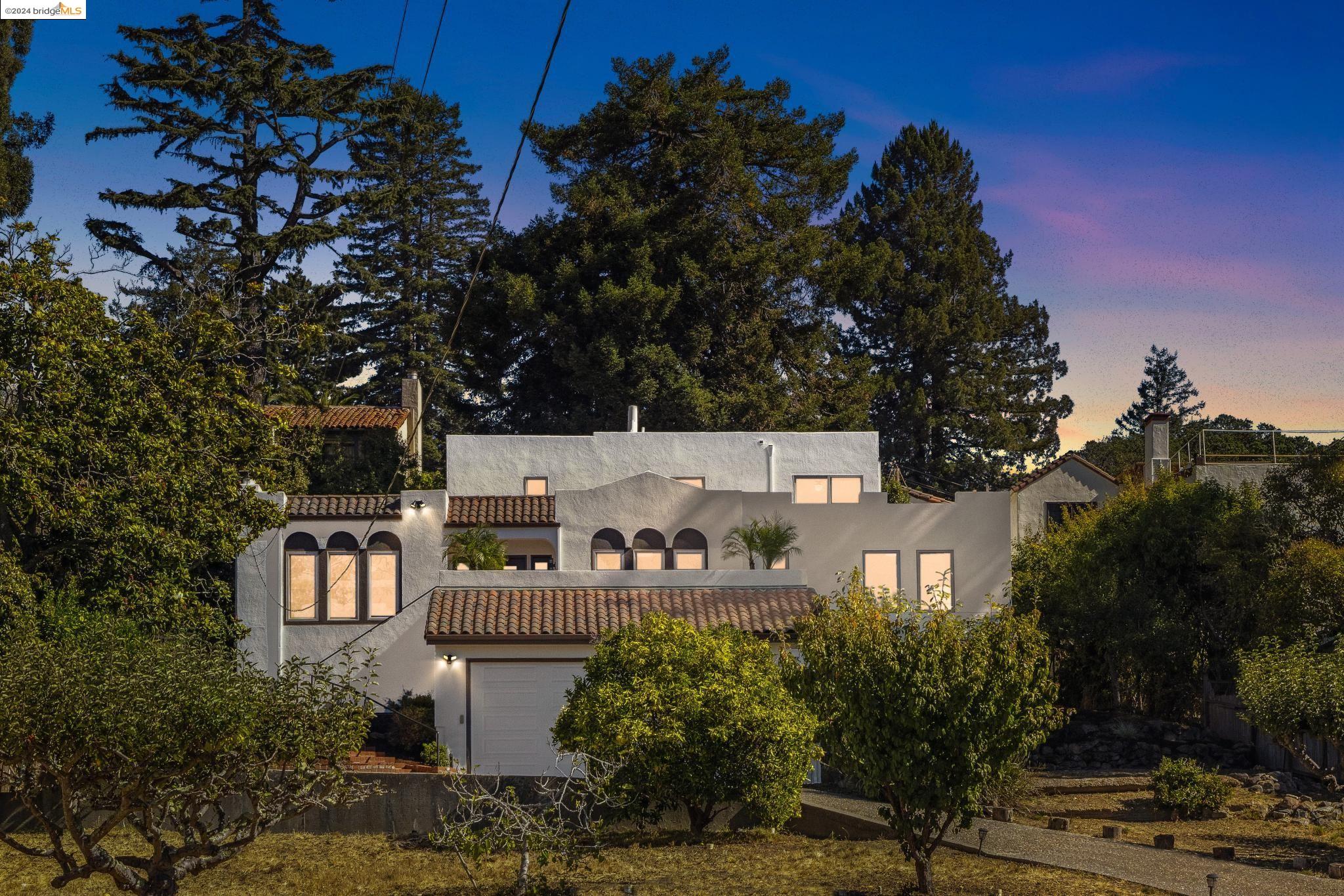 1555 Scenic Ave