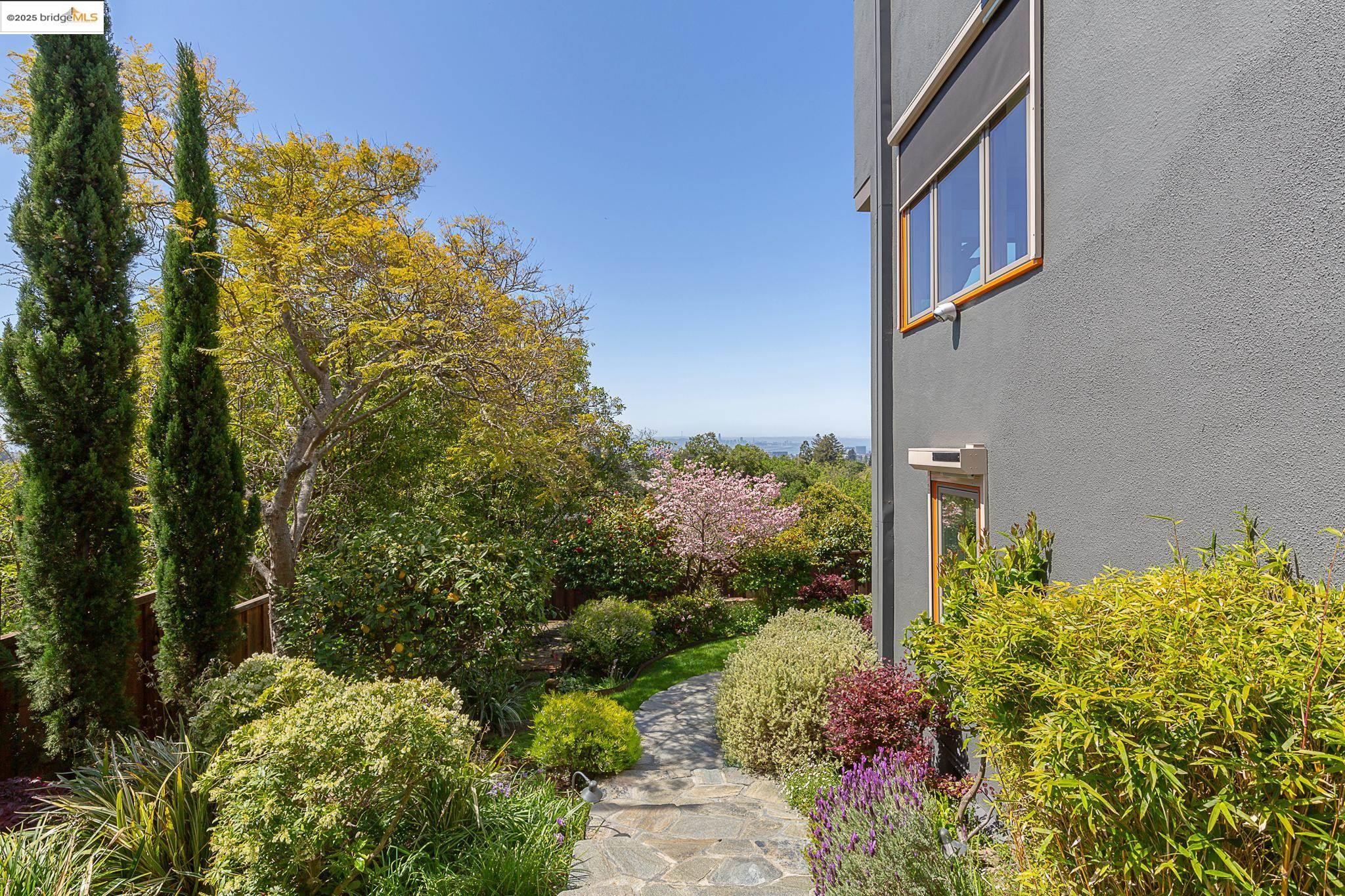76 Eucalyptus Rd