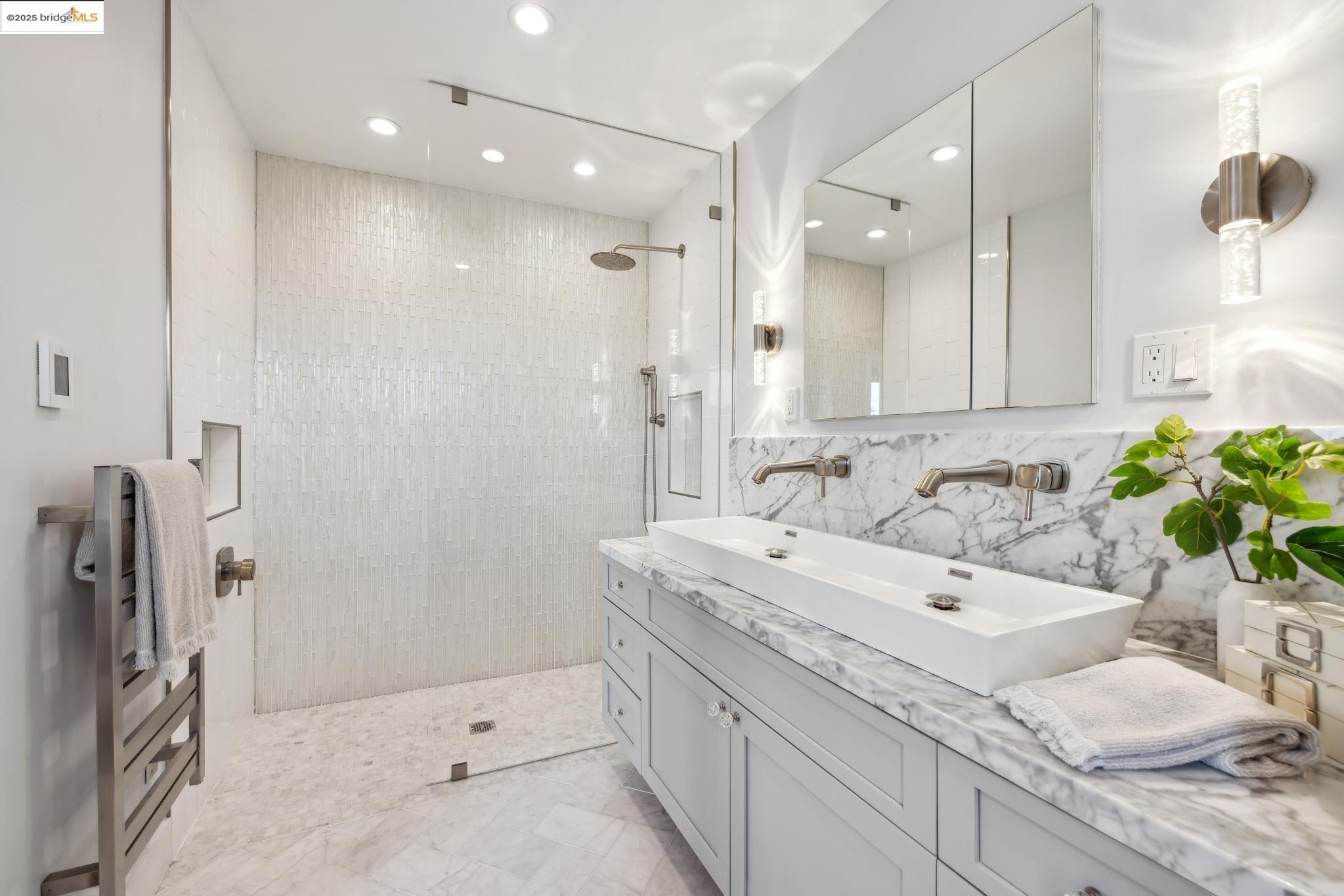 76 Eucalyptus Rd