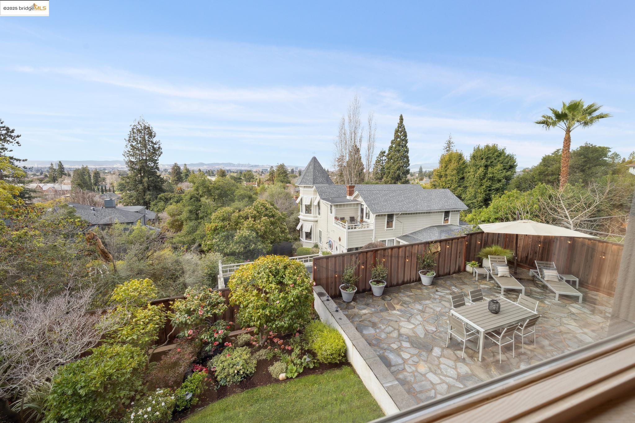 76 Eucalyptus Rd