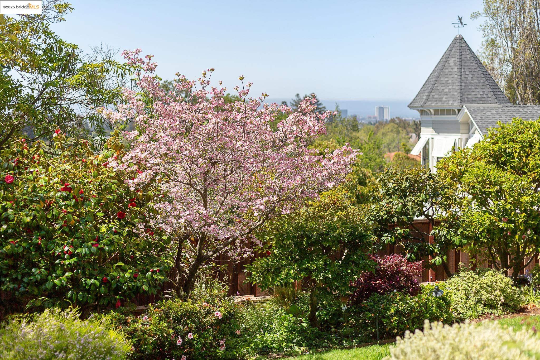 76 Eucalyptus Rd