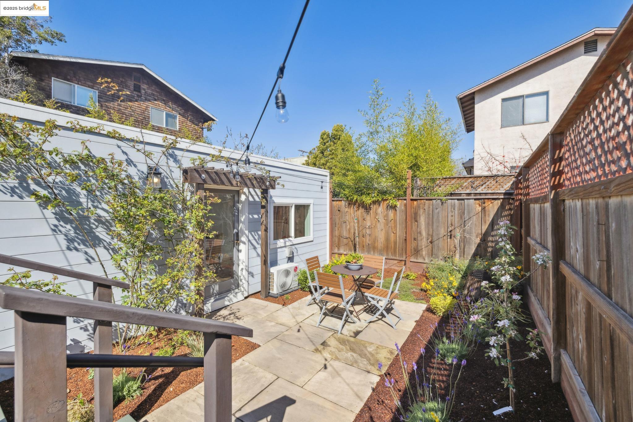 2355 Woolsey St