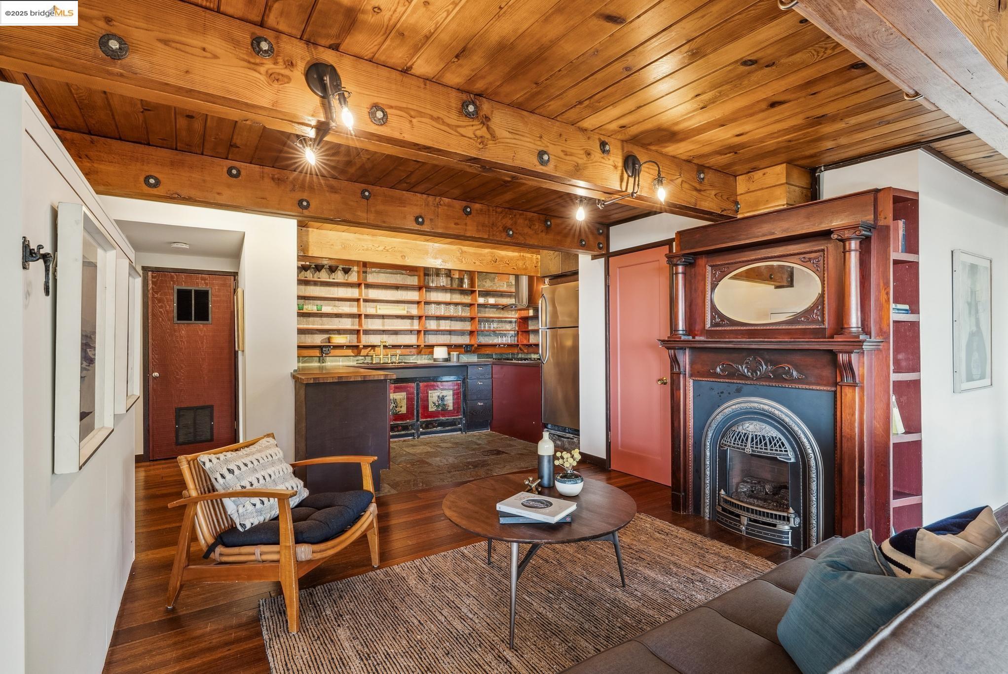 3326 Dwight Way