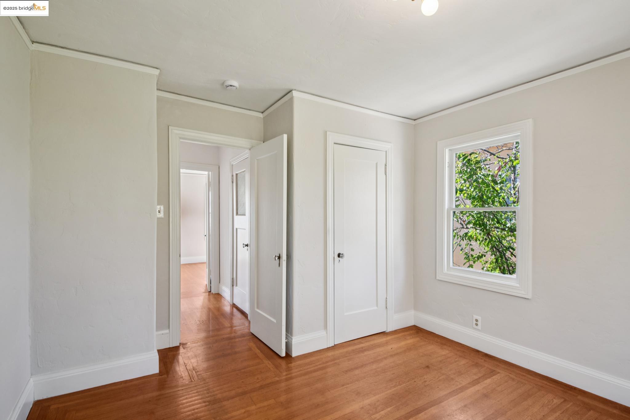 1110 Walnut St