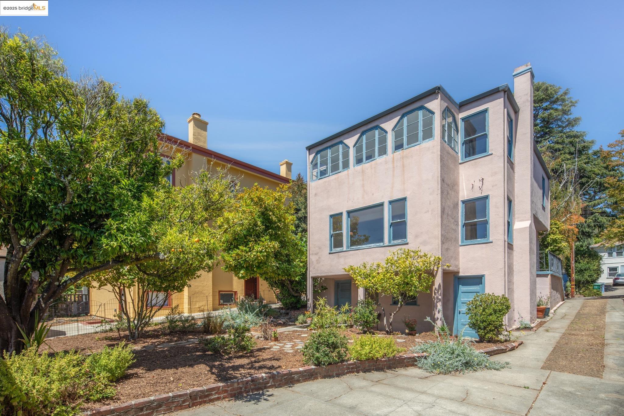 1110 Walnut St