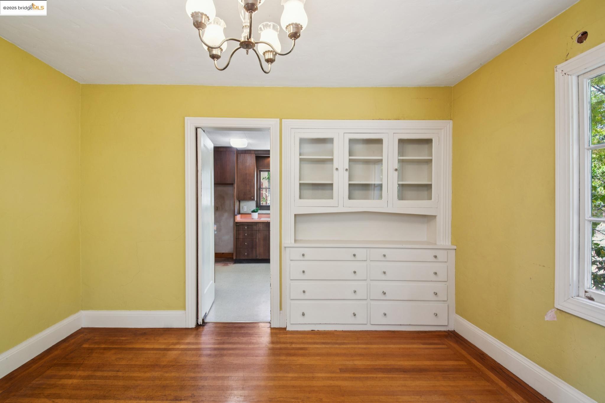 1110 Walnut St
