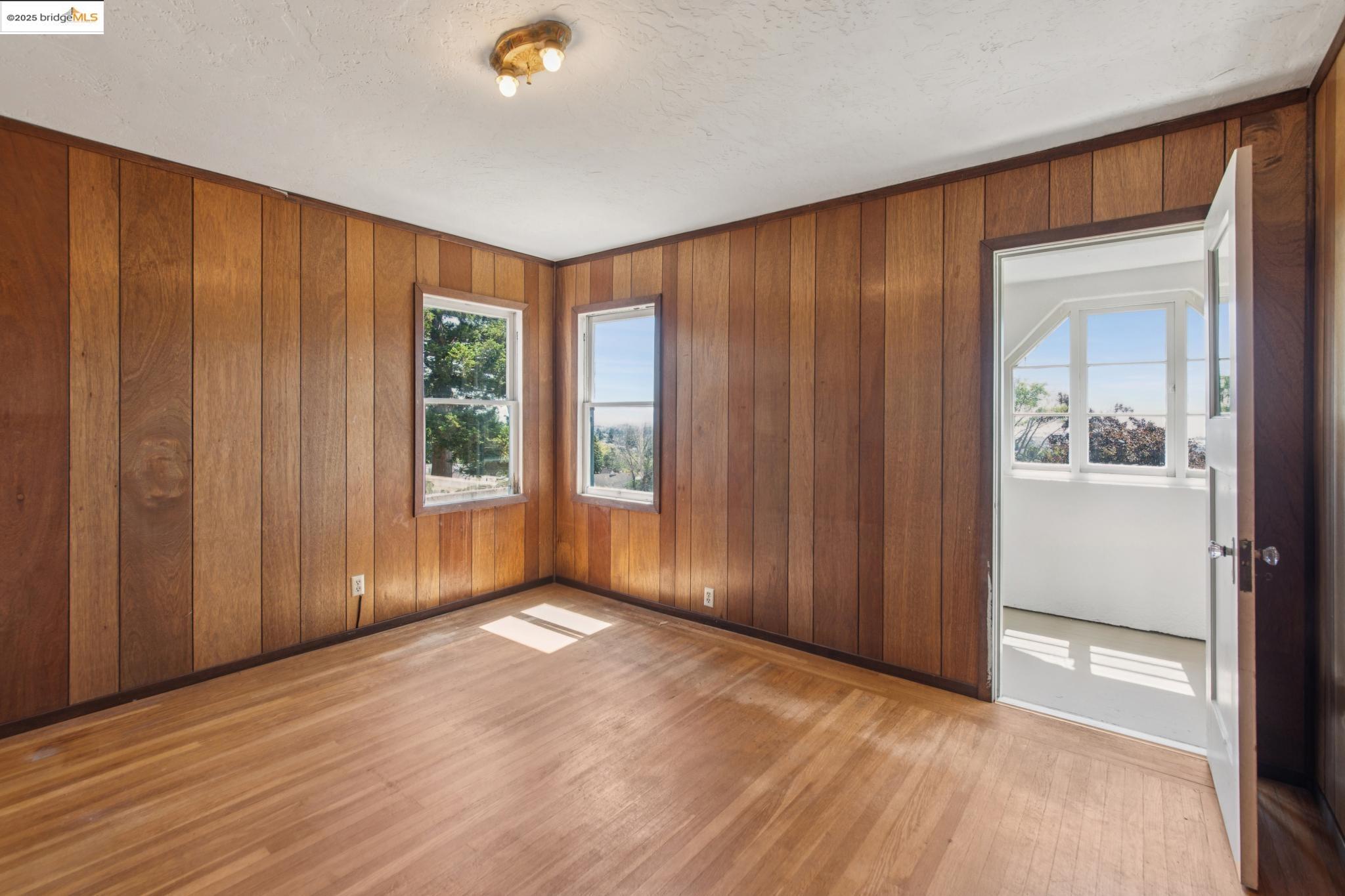 1110 Walnut St