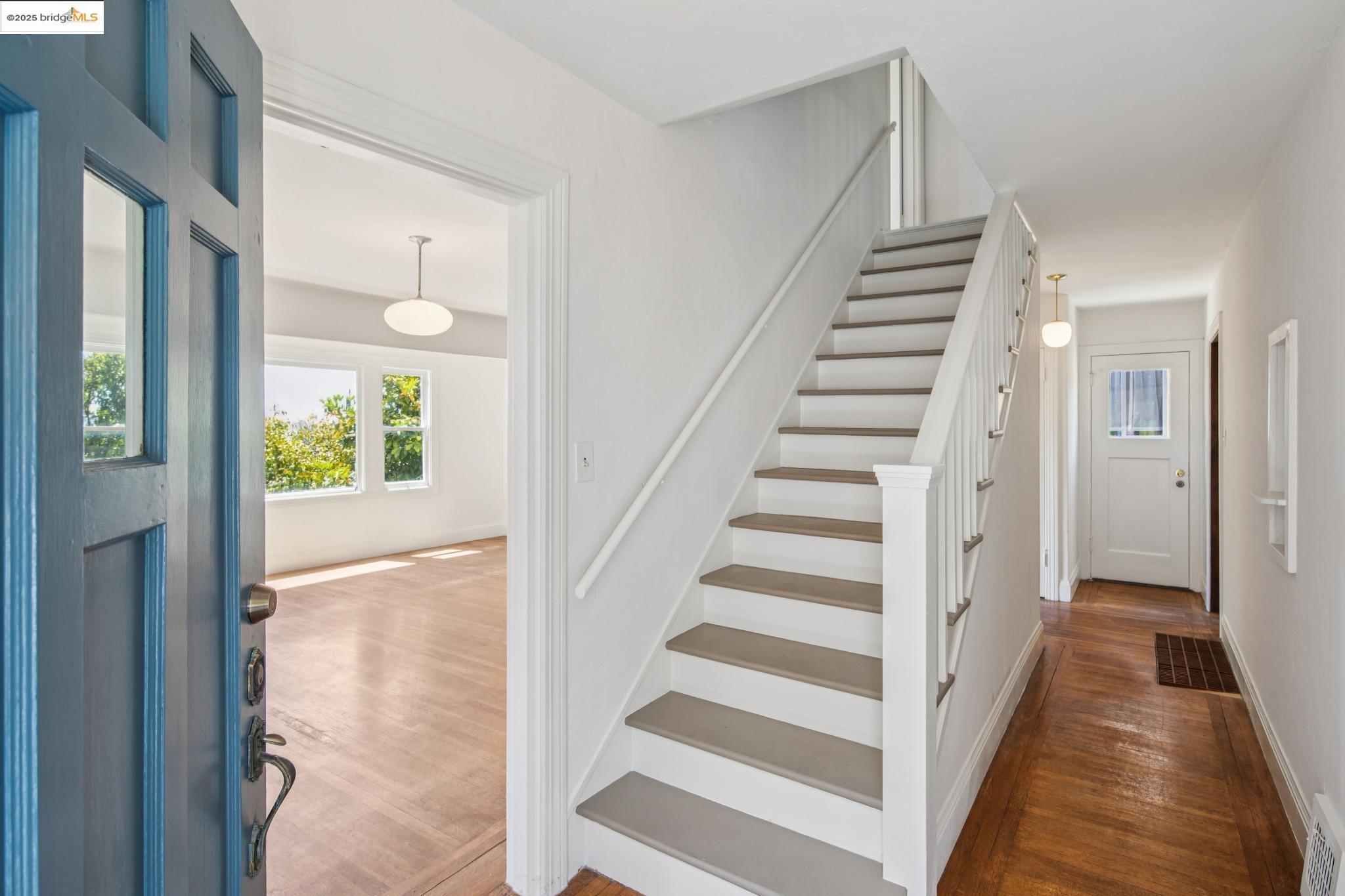 1110 Walnut St