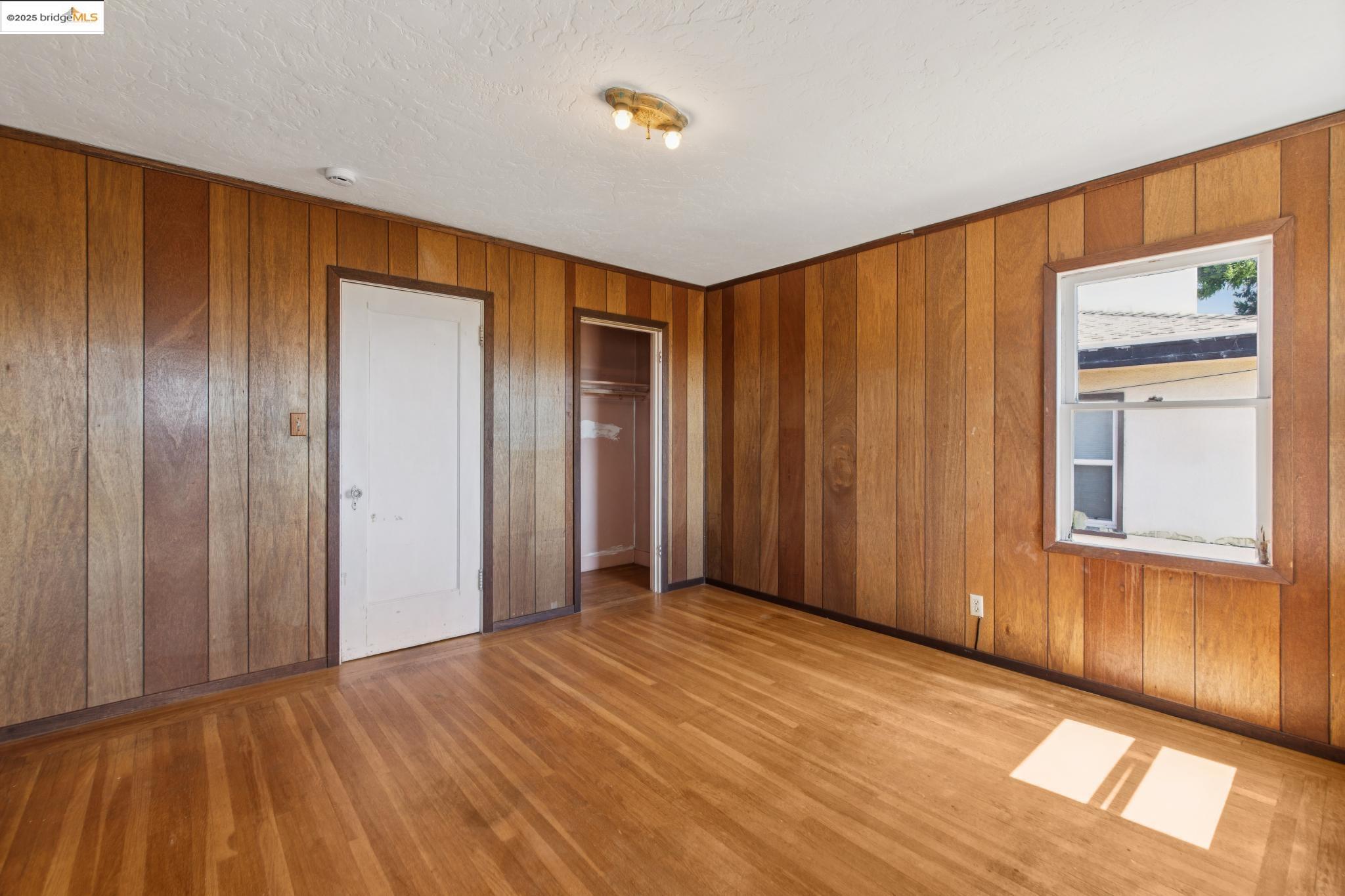 1110 Walnut St