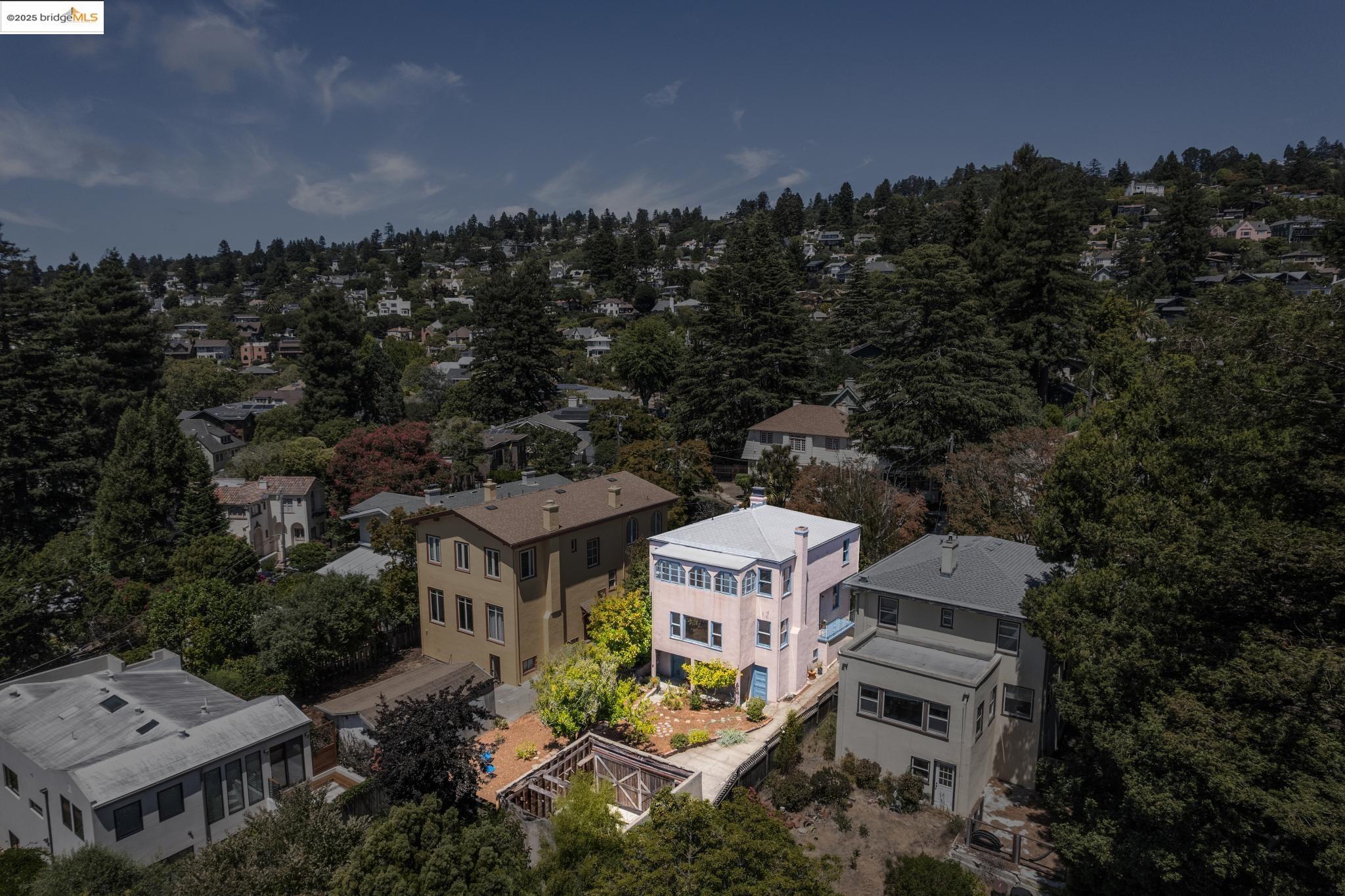 1110 Walnut St